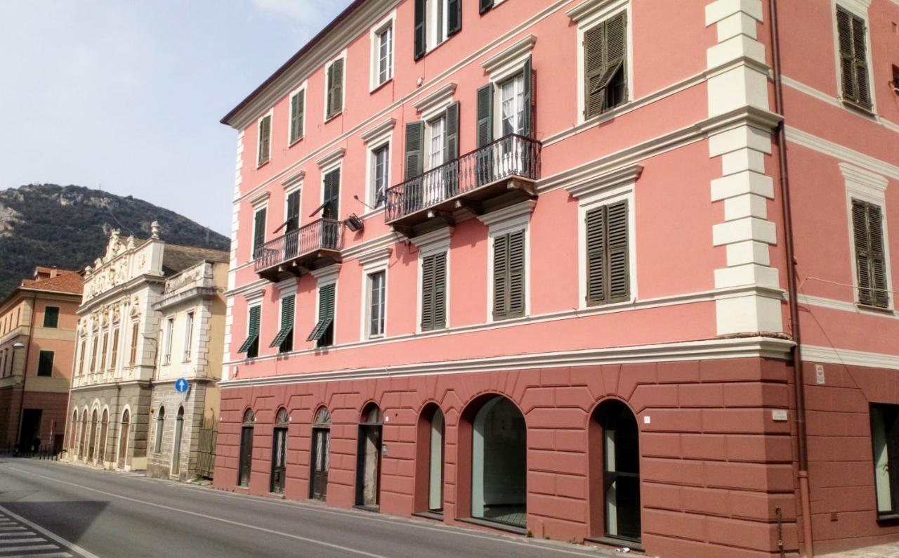 Casa Di Claude 2 Finalmarina Lägenhet Finale Ligure Exteriör bild
