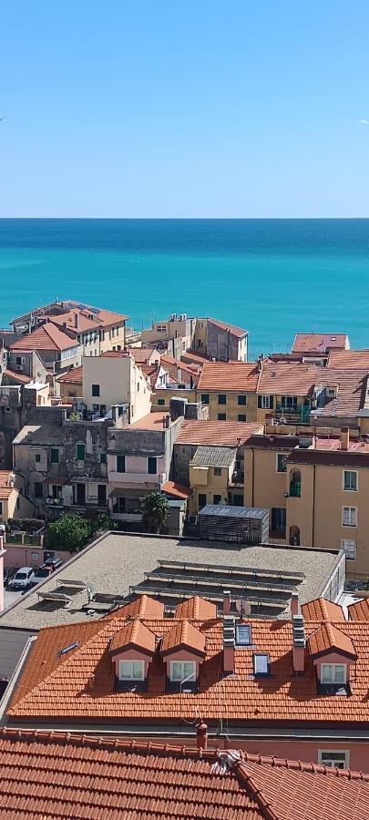 Casa Di Claude 2 Finalmarina Lägenhet Finale Ligure Exteriör bild
